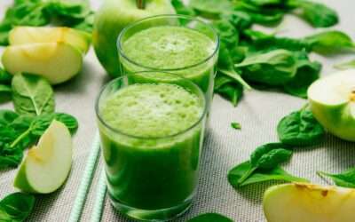 Super gesunde Grüne Smoothies mit Kräutern von hier
